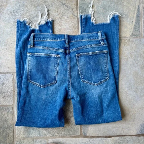 FRAME Denim Le High Straight Raw Edge Distressed Jean Catmore Size 27